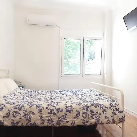 Pangrati Cute Apt, 15 Mins From Metro Athens