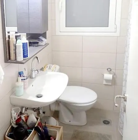 Pangrati Cute Apt, 15 Mins From Metro